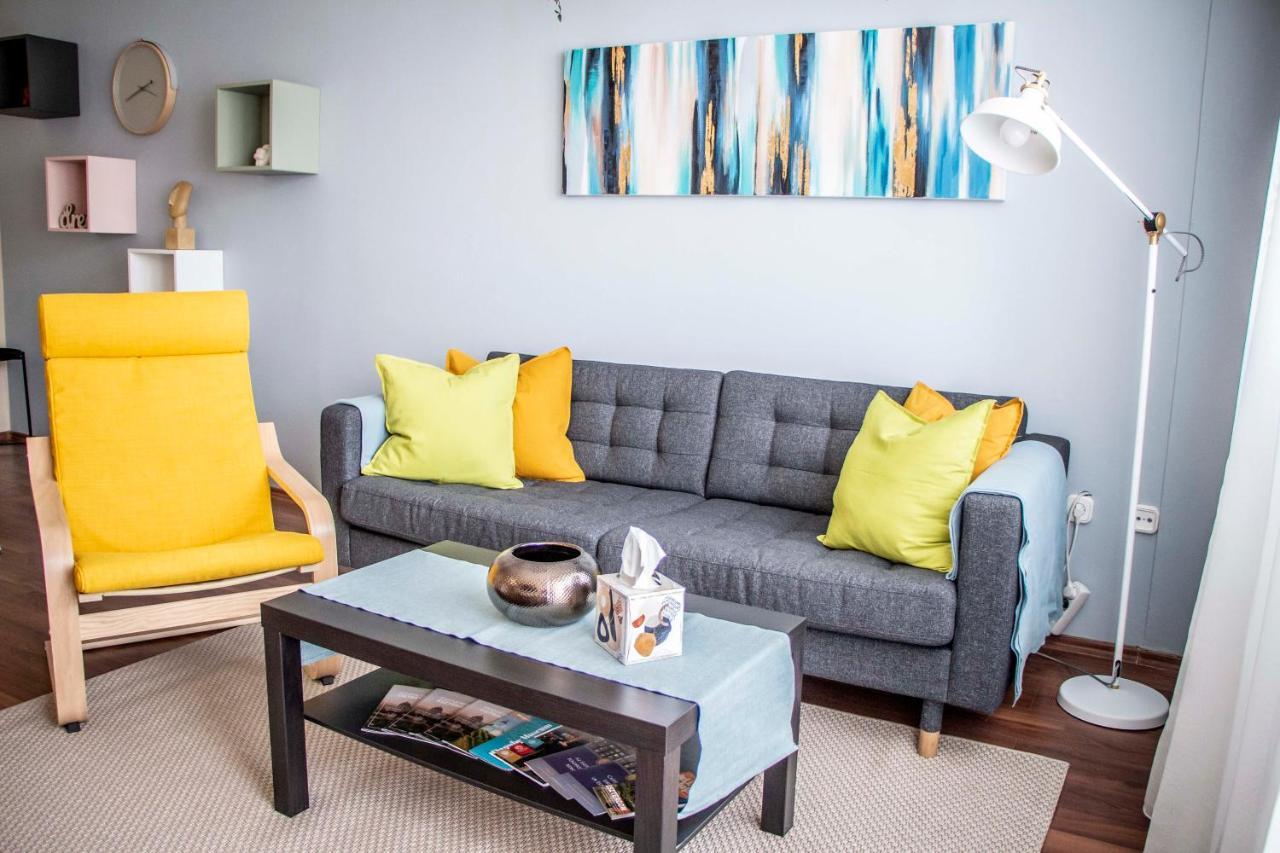 Centergom Apartment เอสแตร์กอม ภายนอก รูปภาพ