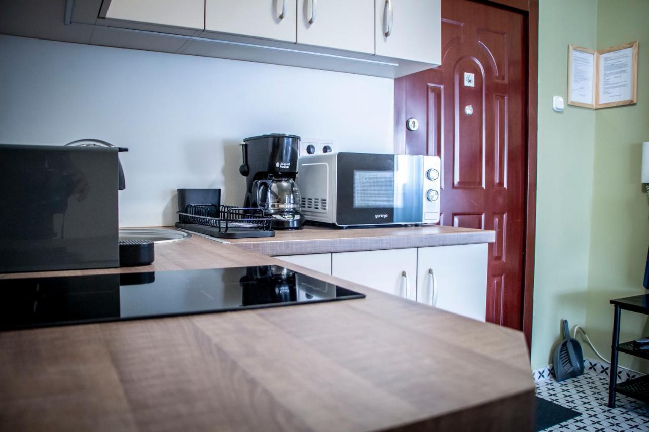 Centergom Apartment เอสแตร์กอม ภายนอก รูปภาพ