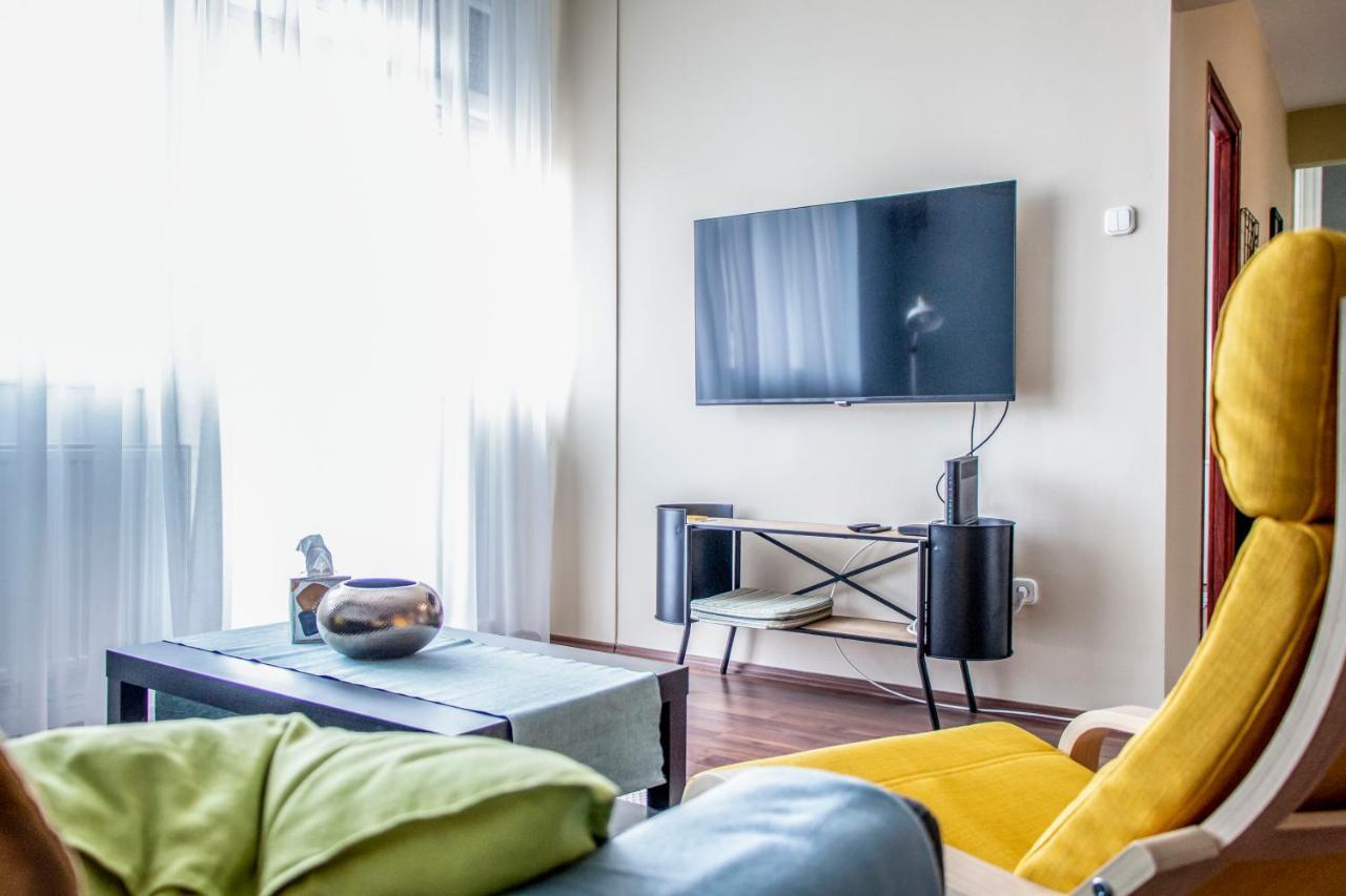 Centergom Apartment เอสแตร์กอม ภายนอก รูปภาพ